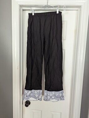 Amazon Essentials Black Ankle Pants with Floral Trim